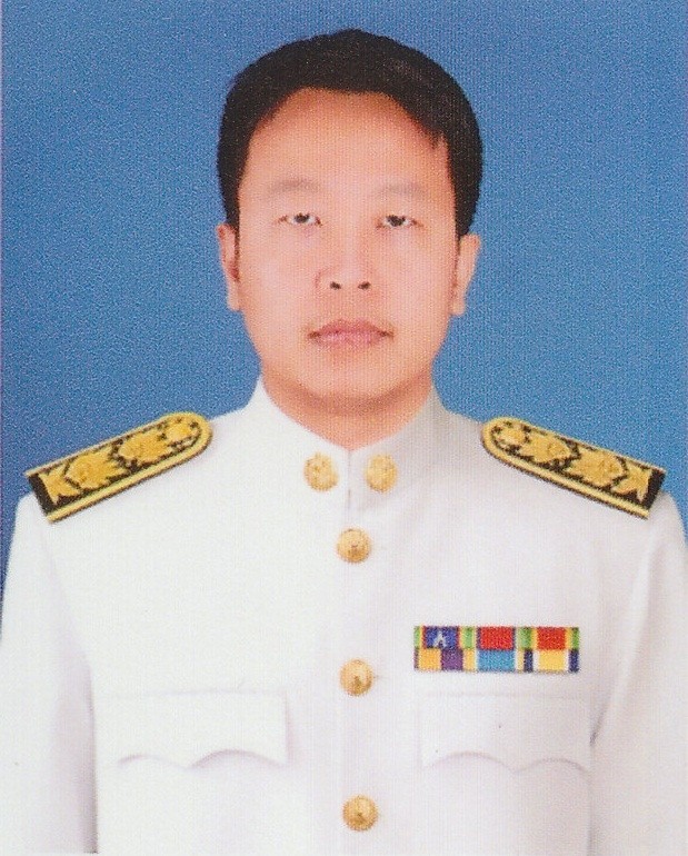 นายวัชระ เทพกัน